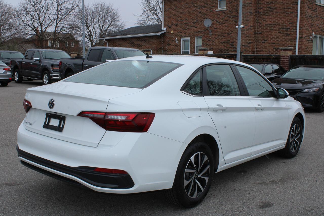 2024 Volkswagen Jetta Trendline Photo4