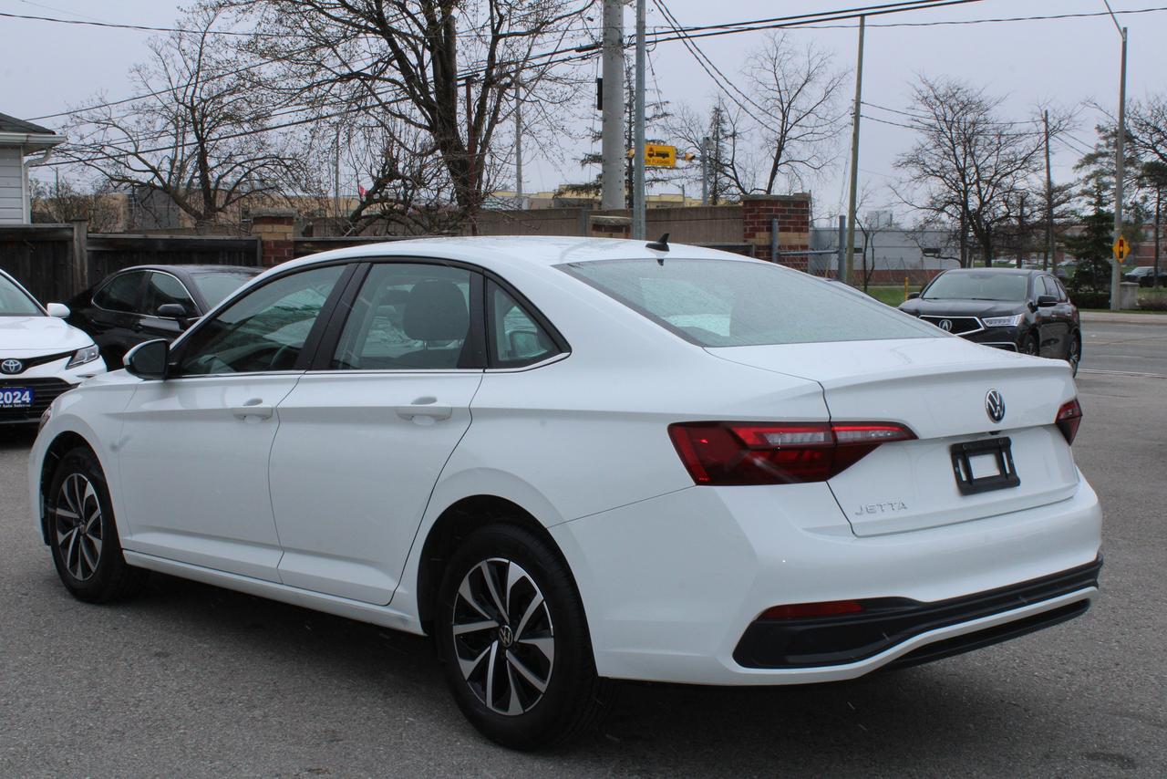 2024 Volkswagen Jetta Trendline Photo