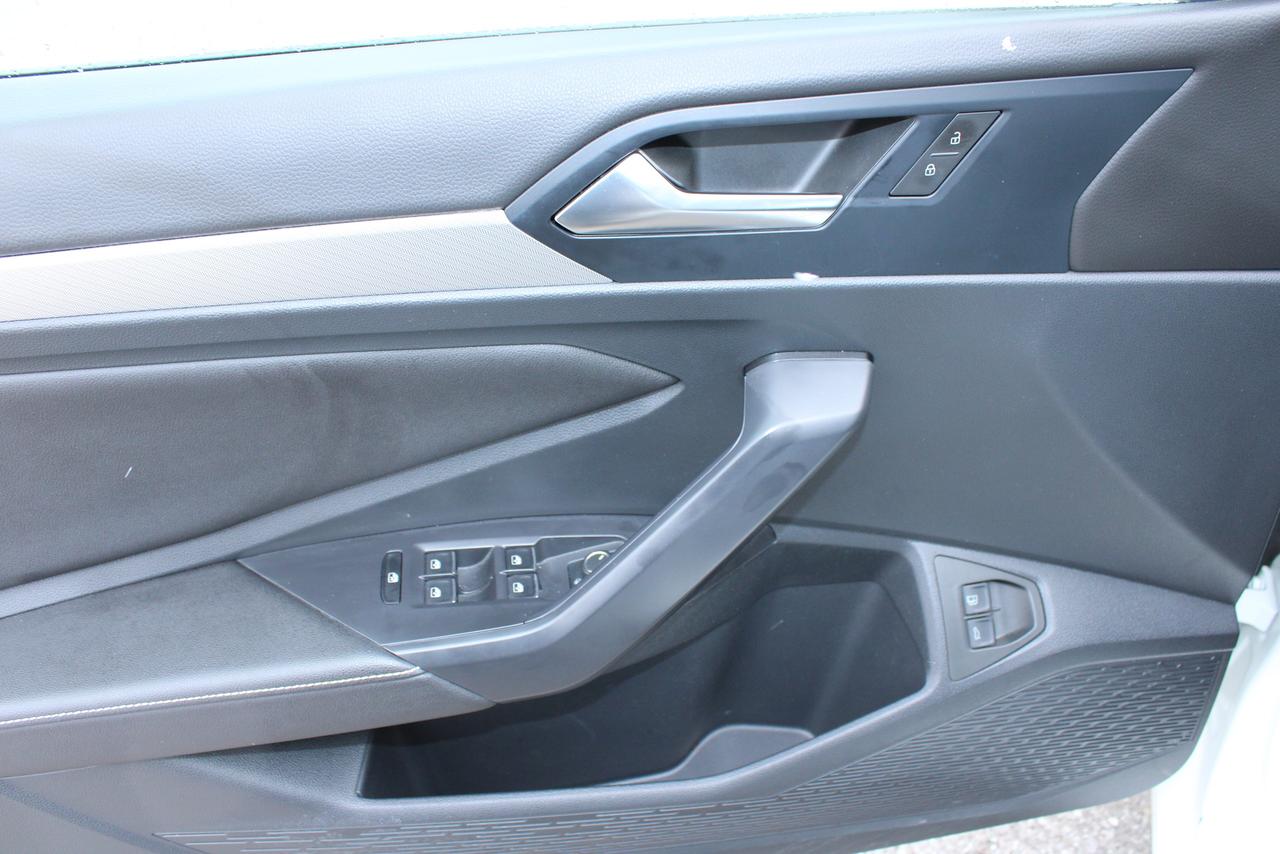 2024 Volkswagen Jetta Trendline Photo