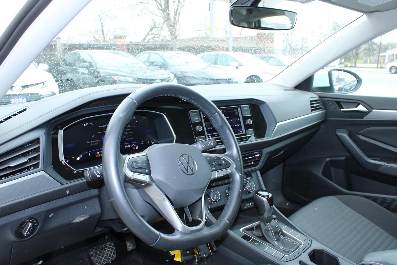 2024 Volkswagen Jetta Trendline Photo