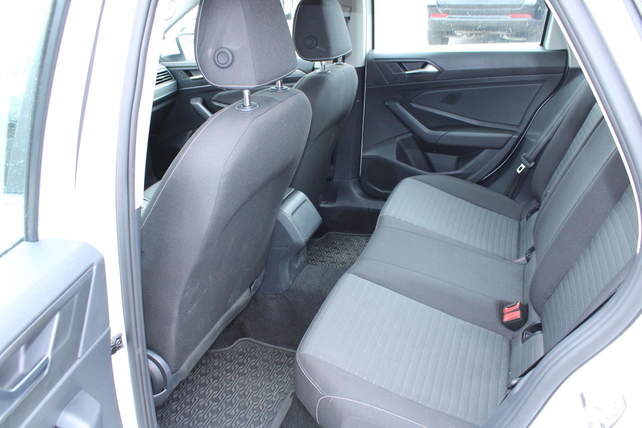 2024 Volkswagen Jetta Trendline Photo