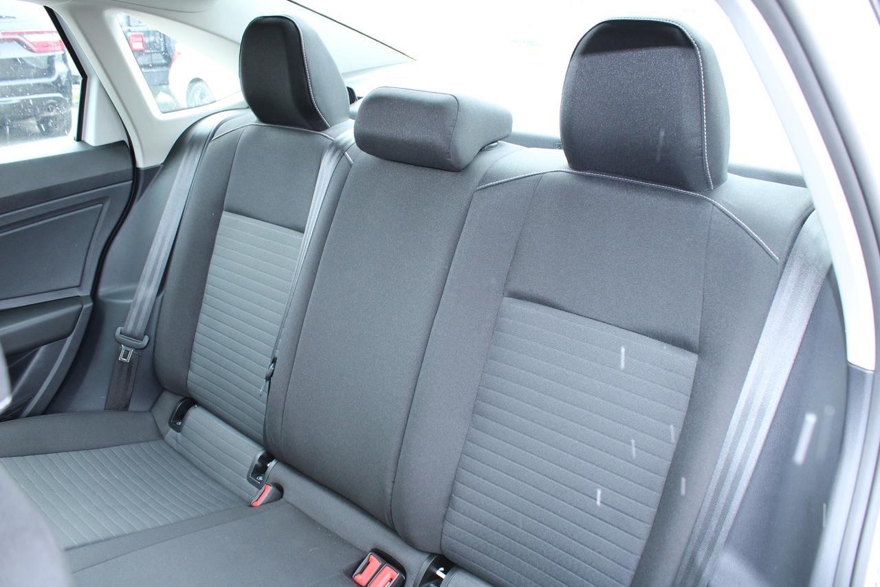 2024 Volkswagen Jetta Trendline Photo