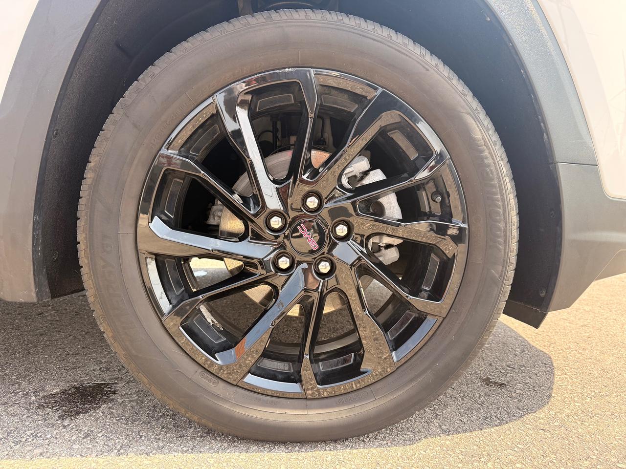 2024 GMC Terrain SLT Photo