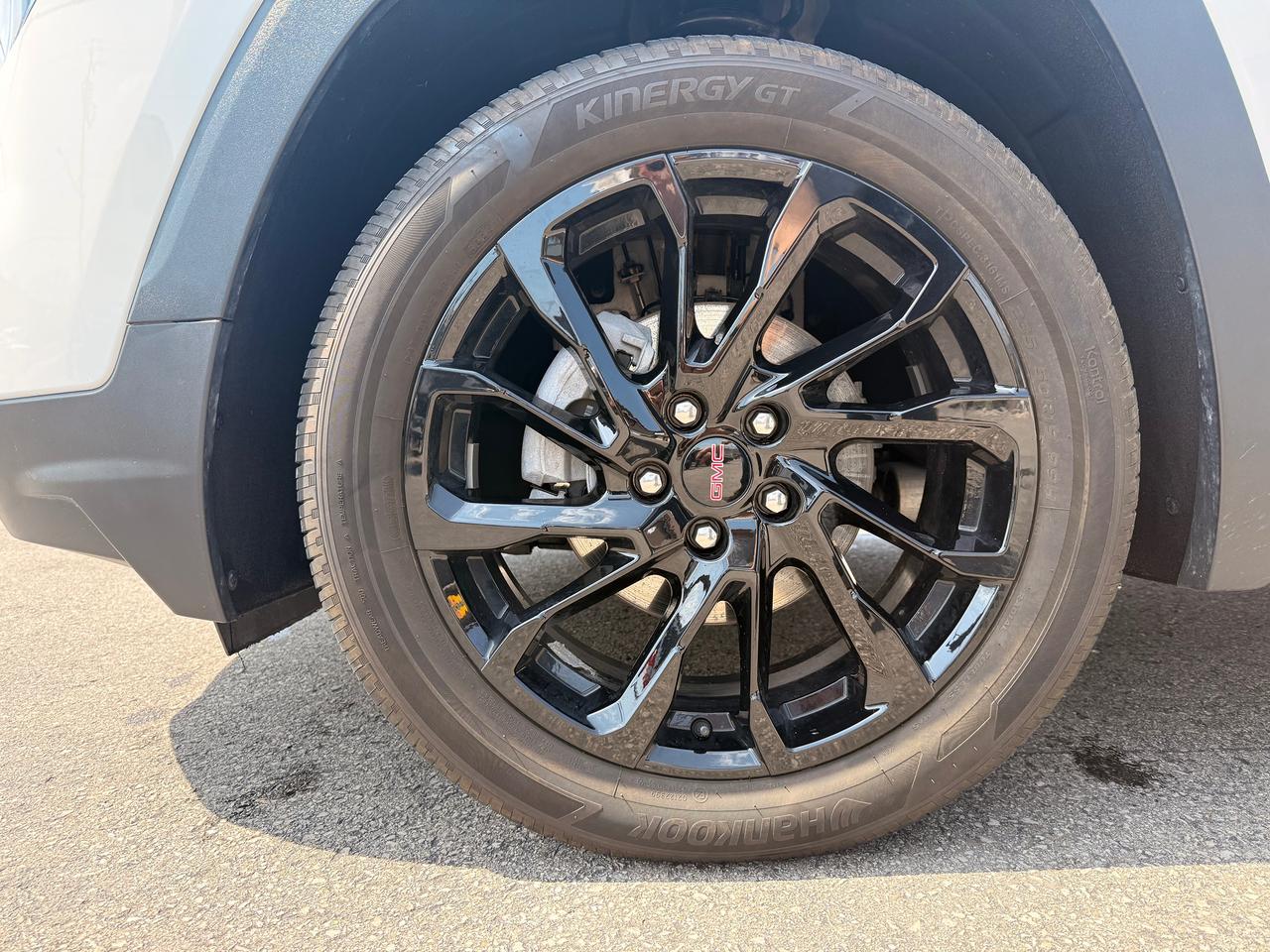 2024 GMC Terrain SLT Photo