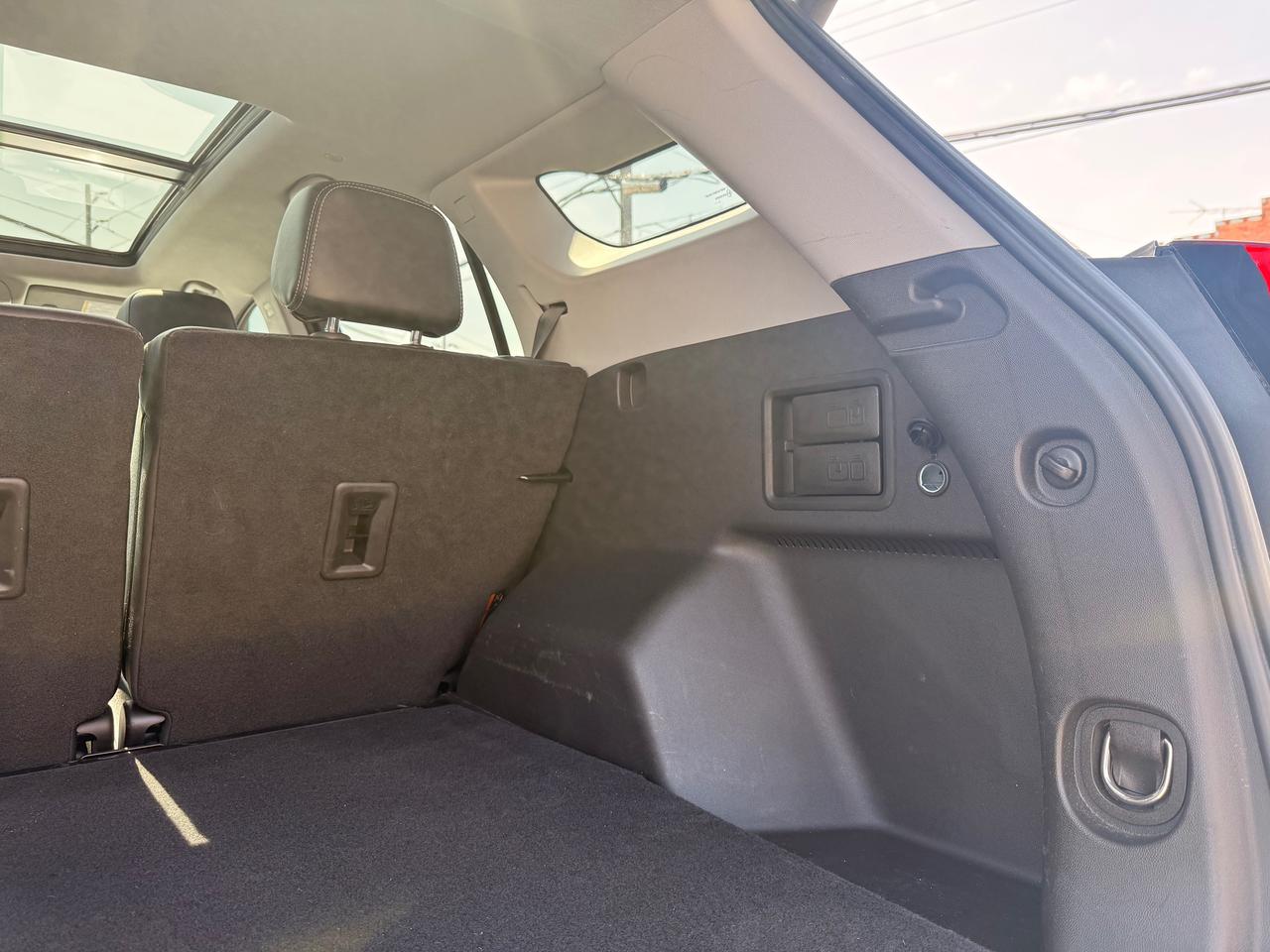 2024 GMC Terrain SLT Photo