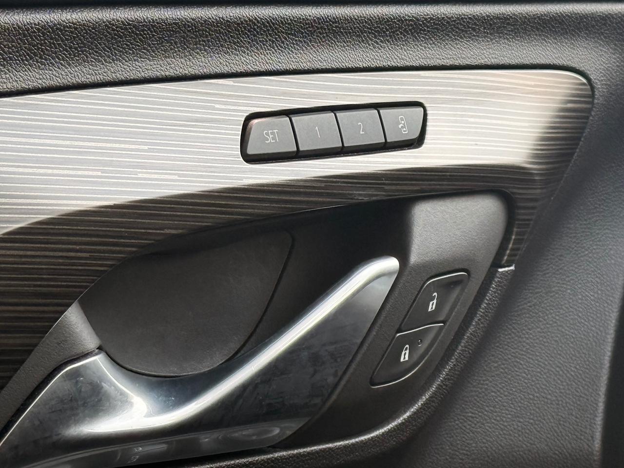 2024 GMC Terrain SLT Photo