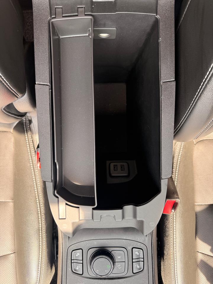 2024 GMC Terrain SLT Photo