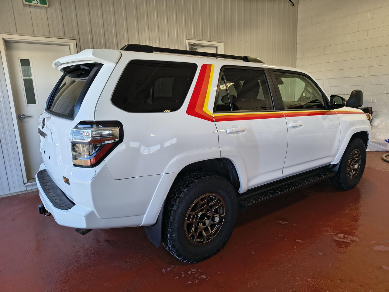 2023 Toyota 4Runner Runner 40th Photo0