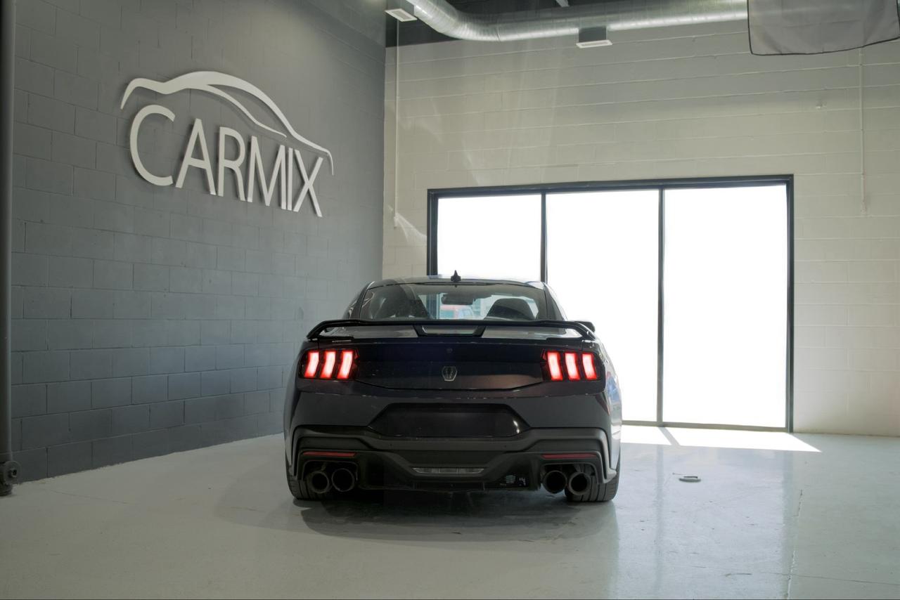 2024 Ford Mustang Dark Horse Photo