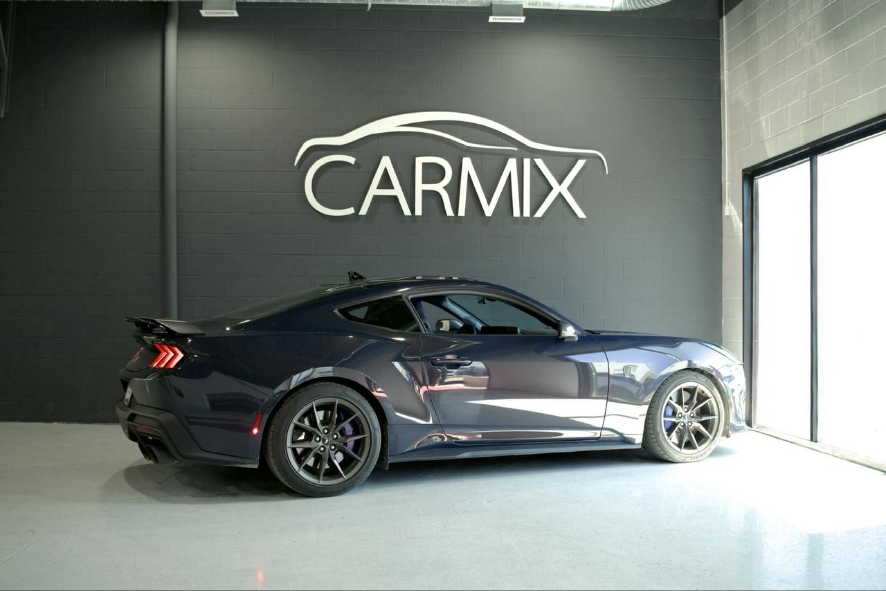 2024 Ford Mustang Dark Horse Photo3