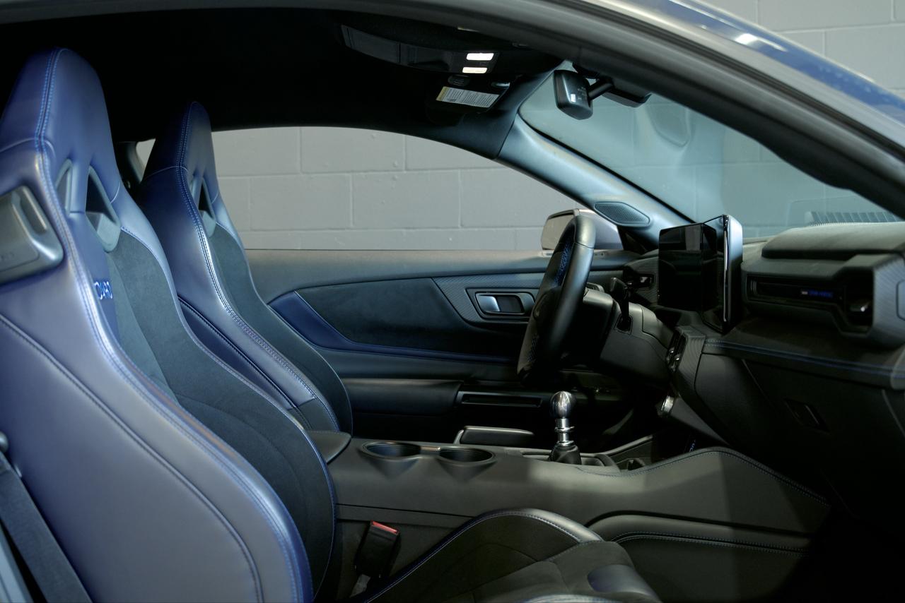 2024 Ford Mustang Dark Horse Photo