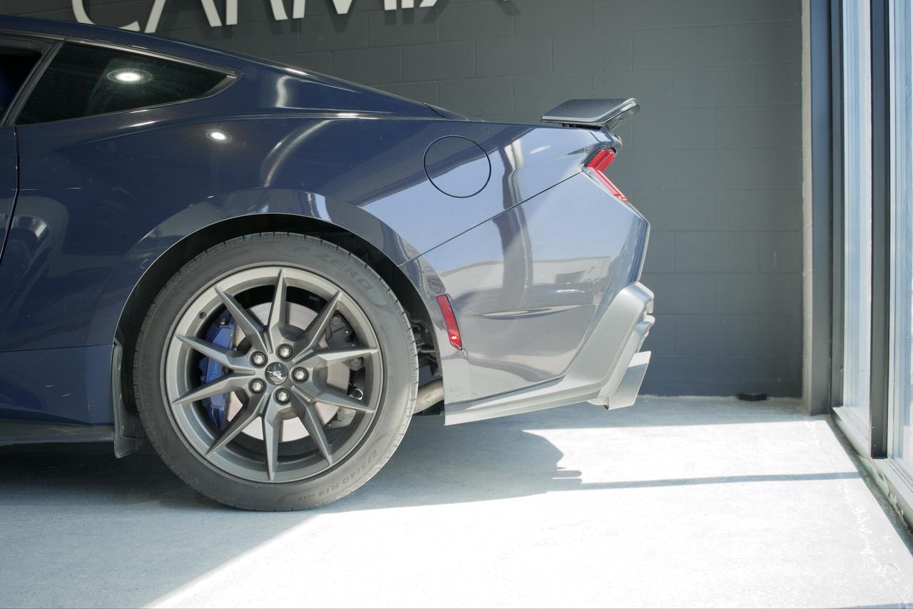 2024 Ford Mustang Dark Horse Photo