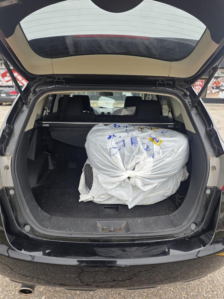 2012 Nissan Rogue FWD 4dr SV Photo