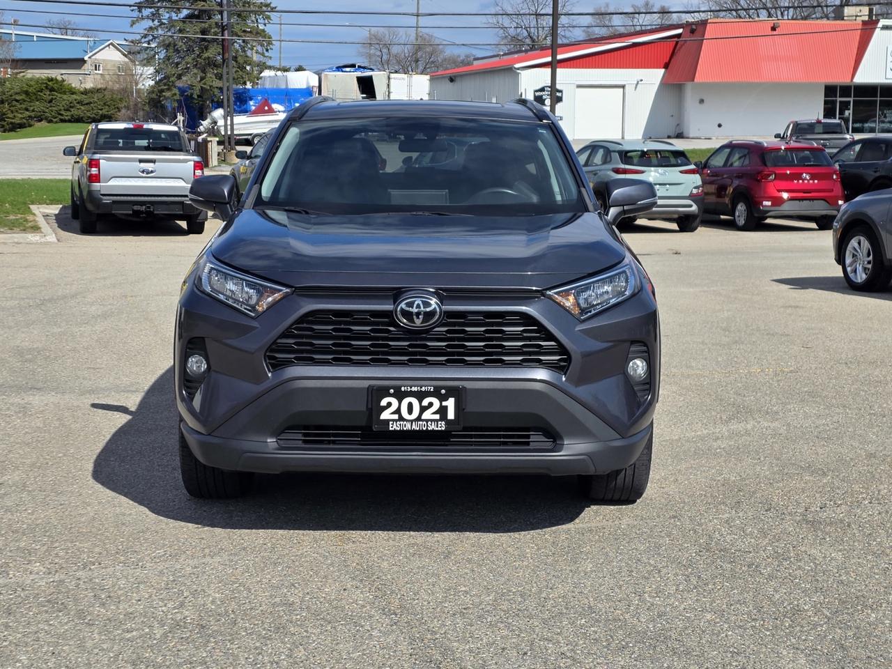 2021 Toyota RAV4 XLE AWD Photo