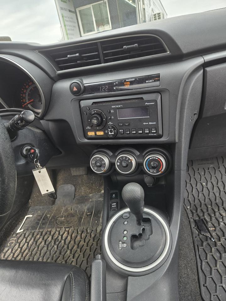 2013 Scion tC  Photo