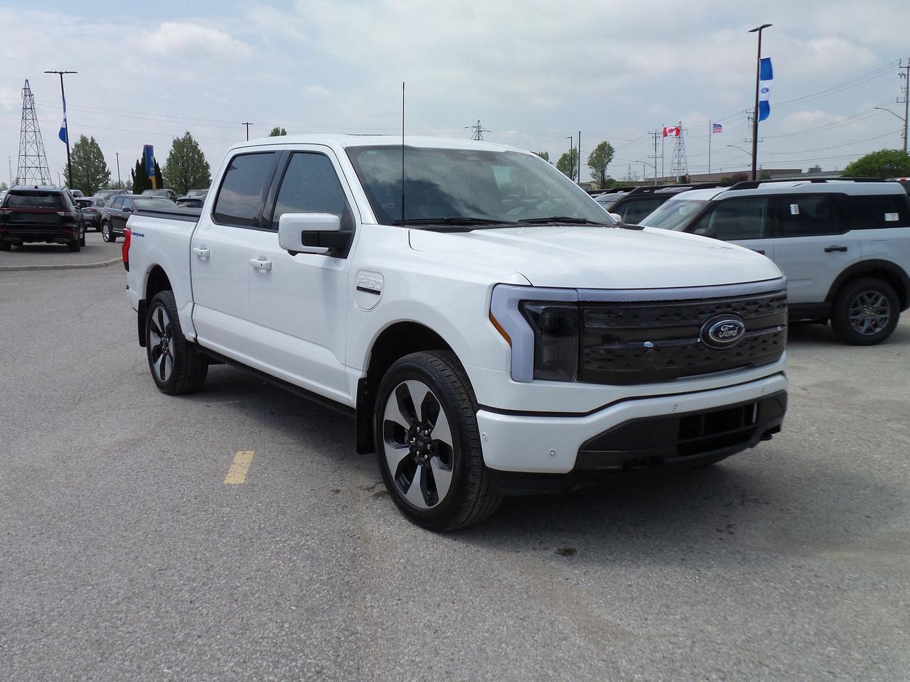 2023 Ford F-150 PLATINUM! EXTENDED RANGE BATTERY! TOW TECH PACK! Photo2
