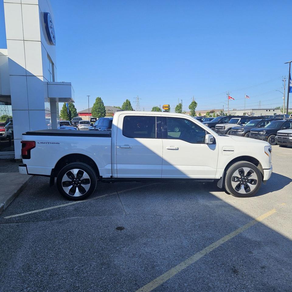 2023 Ford F-150 PLATINUM! EXTENDED RANGE BATTERY! TOW TECH PACK! Photo3
