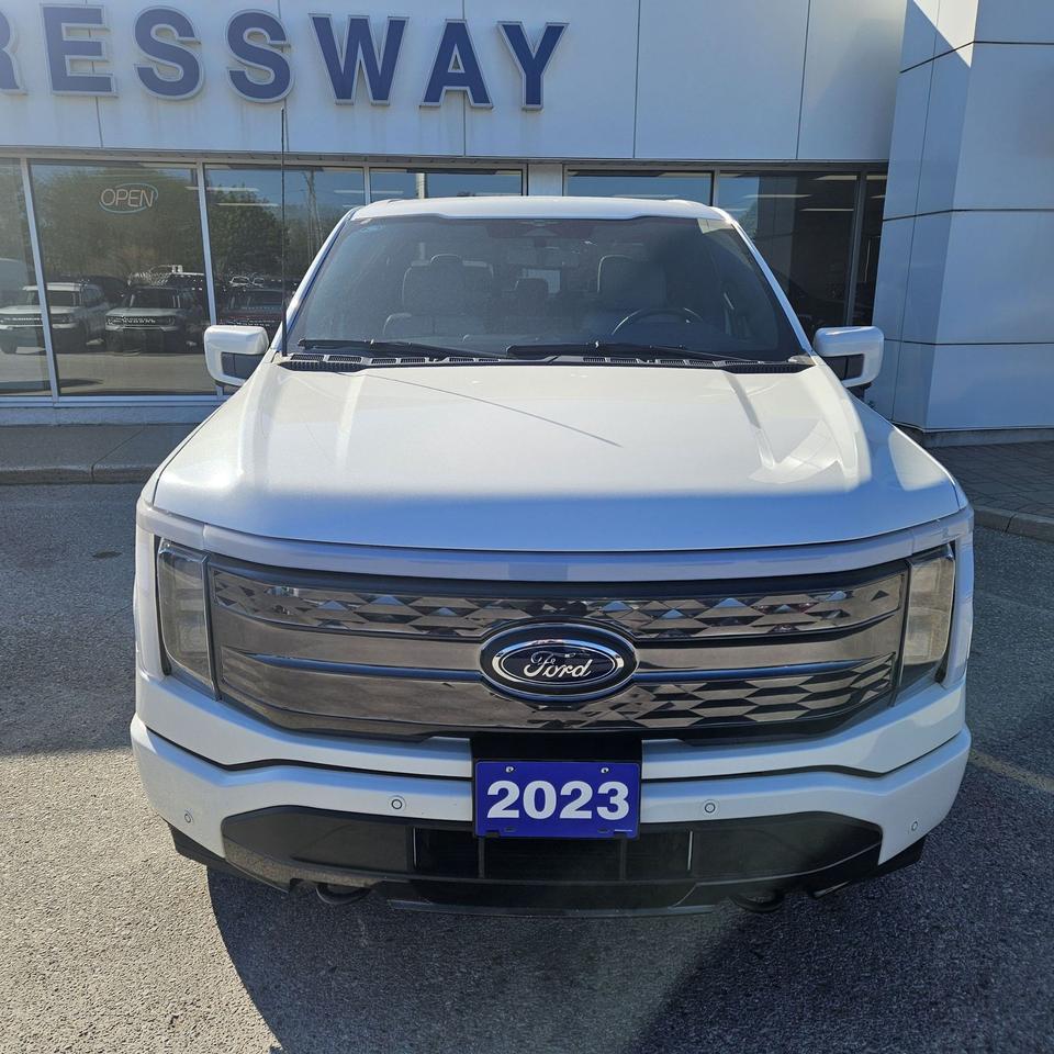 2023 Ford F-150 PLATINUM! EXTENDED RANGE BATTERY! TOW TECH PACK! Photo1