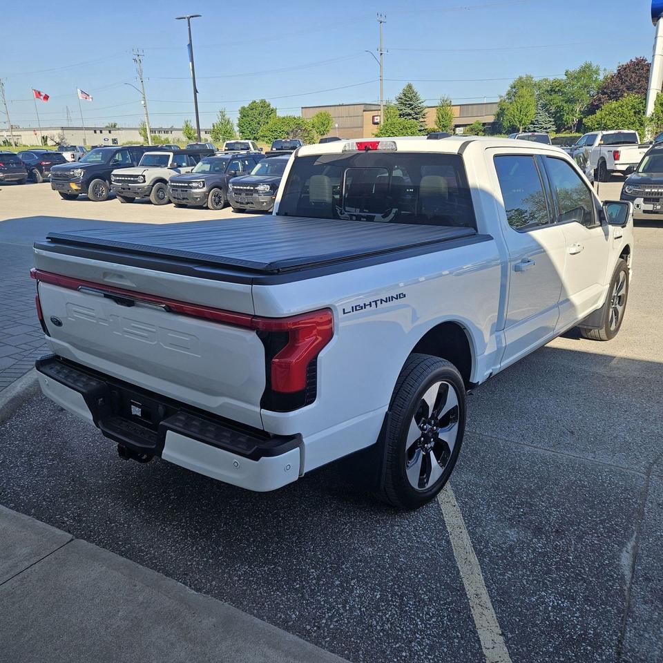 2023 Ford F-150 PLATINUM! EXTENDED RANGE BATTERY! TOW TECH PACK! Photo4