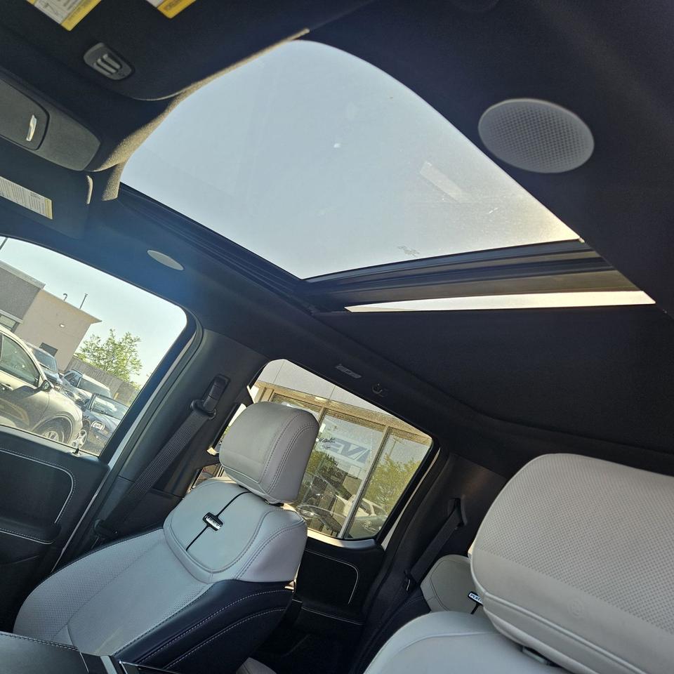 2023 Ford F-150 PLATINUM! EXTENDED RANGE BATTERY! TOW TECH PACK! Photo