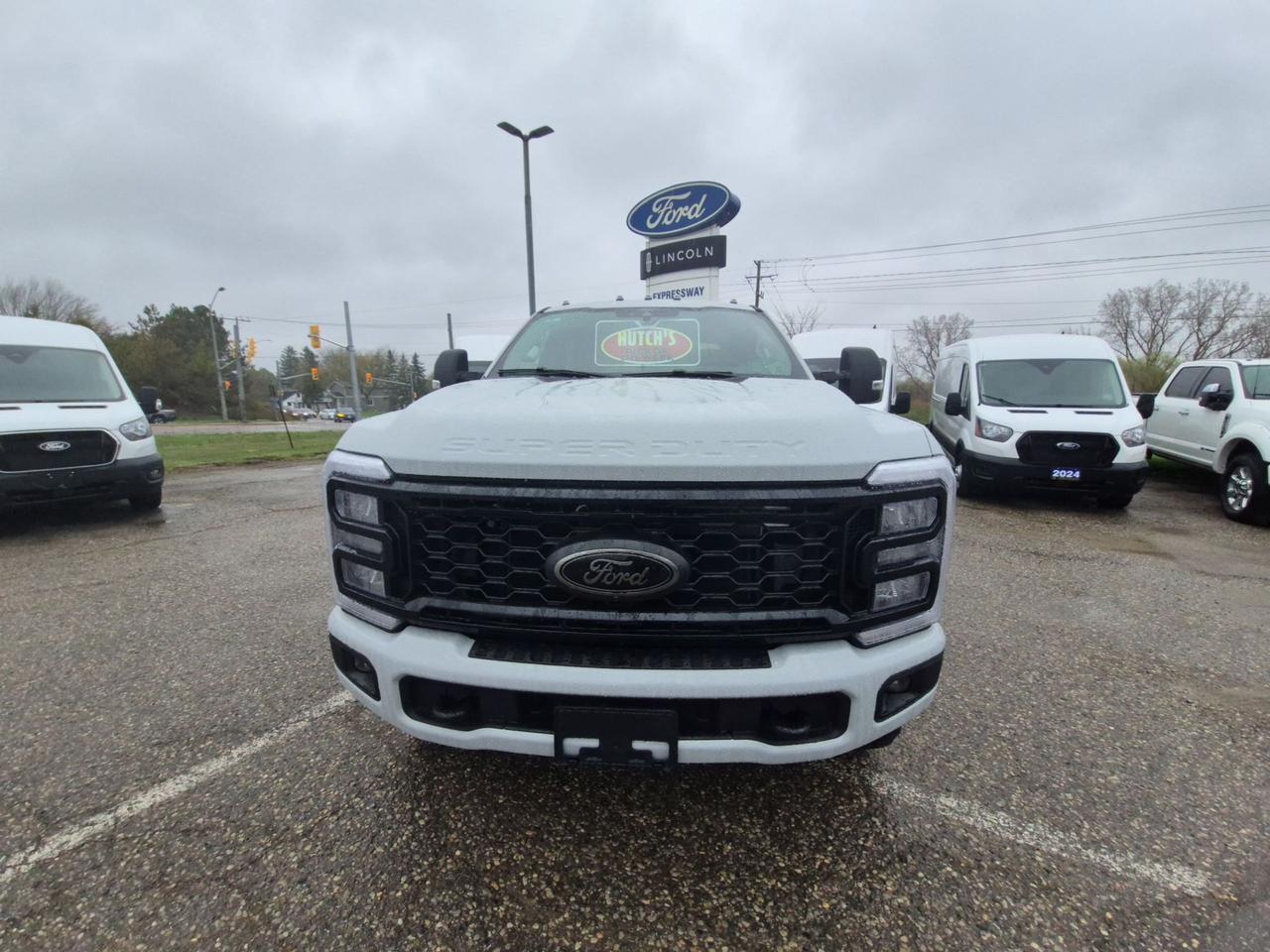 2026 Ford F-250 XLT, PREMIUM PKG, TREMOR OFF ROAD PKG, MOONROOF Photo