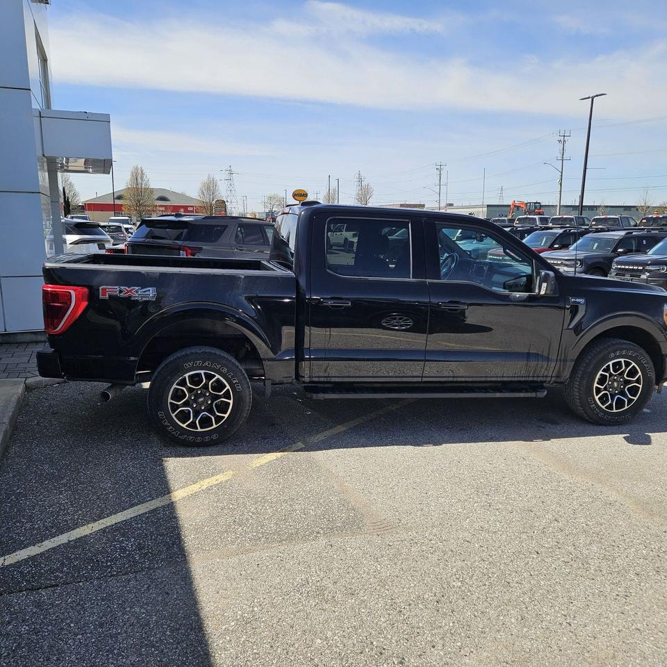 2021 Ford F-150 XLT, 5L, FX4 PACK, TAILGATE STEP, LOCAL TRADE Photo
