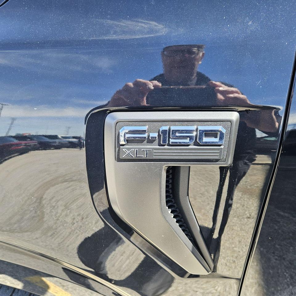 2021 Ford F-150 XLT, 5L, FX4 PACK, TAILGATE STEP, LOCAL TRADE Photo
