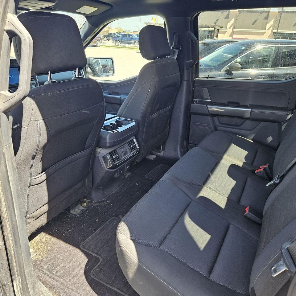 2021 Ford F-150 XLT, 5L, FX4 PACK, TAILGATE STEP, LOCAL TRADE Photo