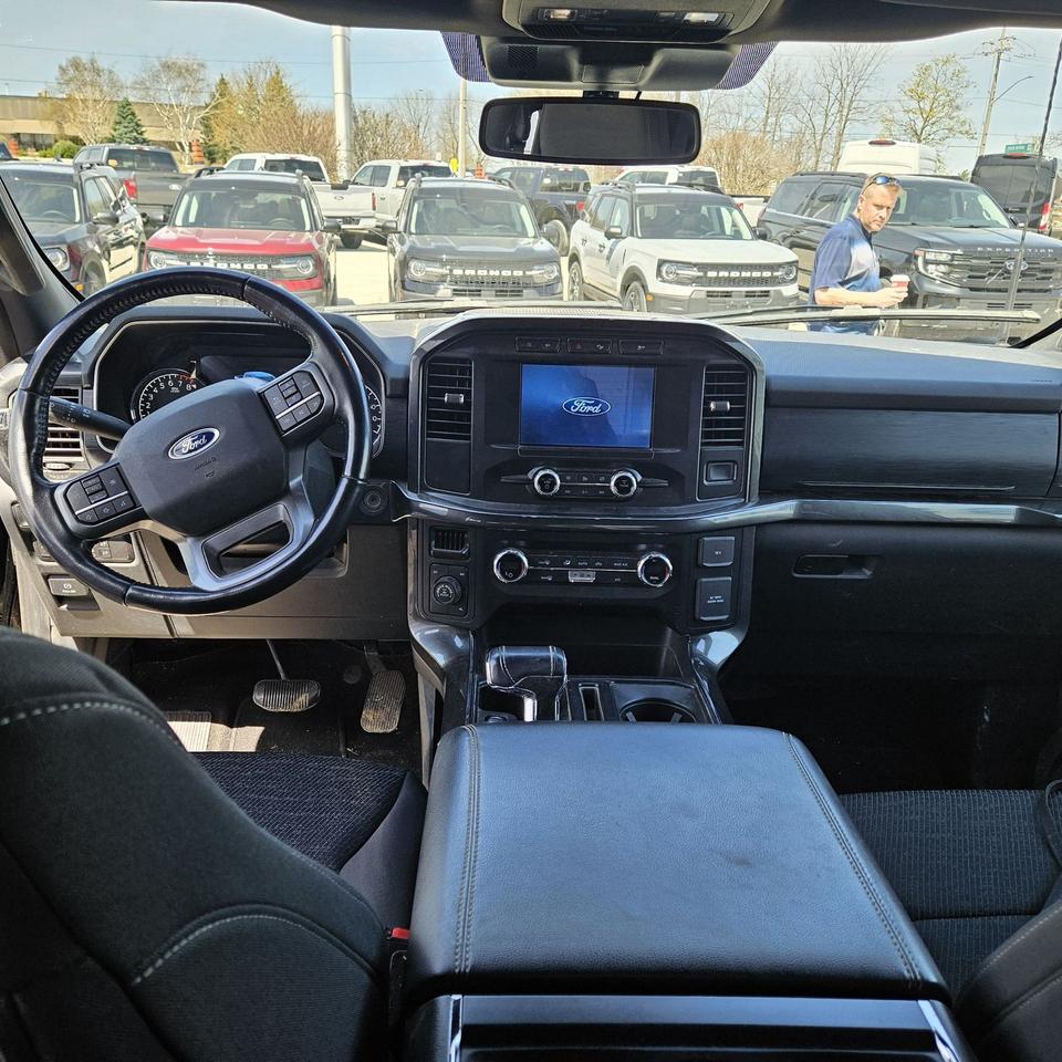 2021 Ford F-150 XLT, 5L, FX4 PACK, TAILGATE STEP, LOCAL TRADE Photo