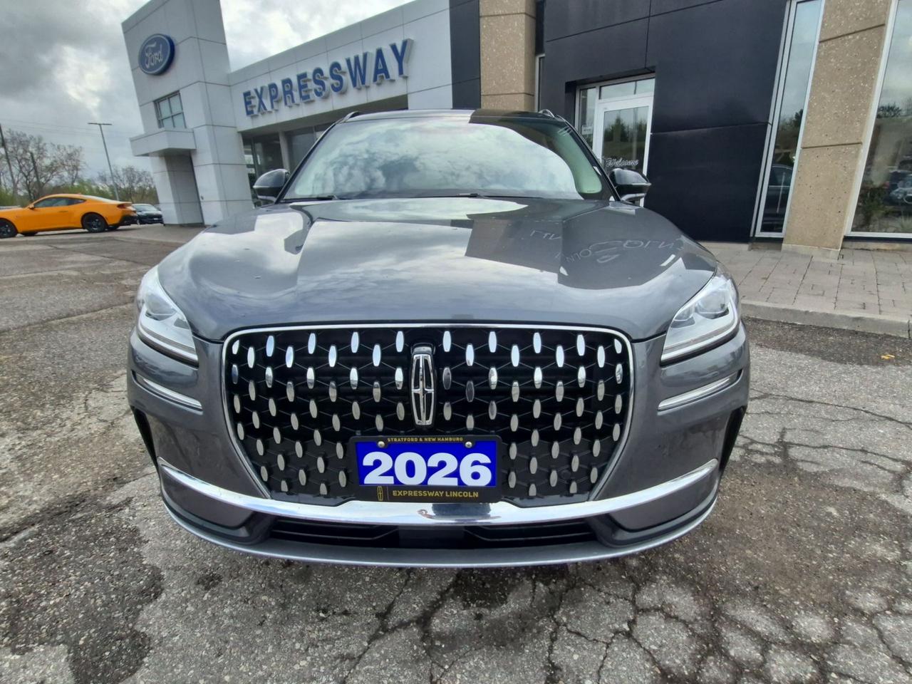 2026 Lincoln Corsair LEATHER, MOONROOF, TECH PACK! RESERVE! Photo
