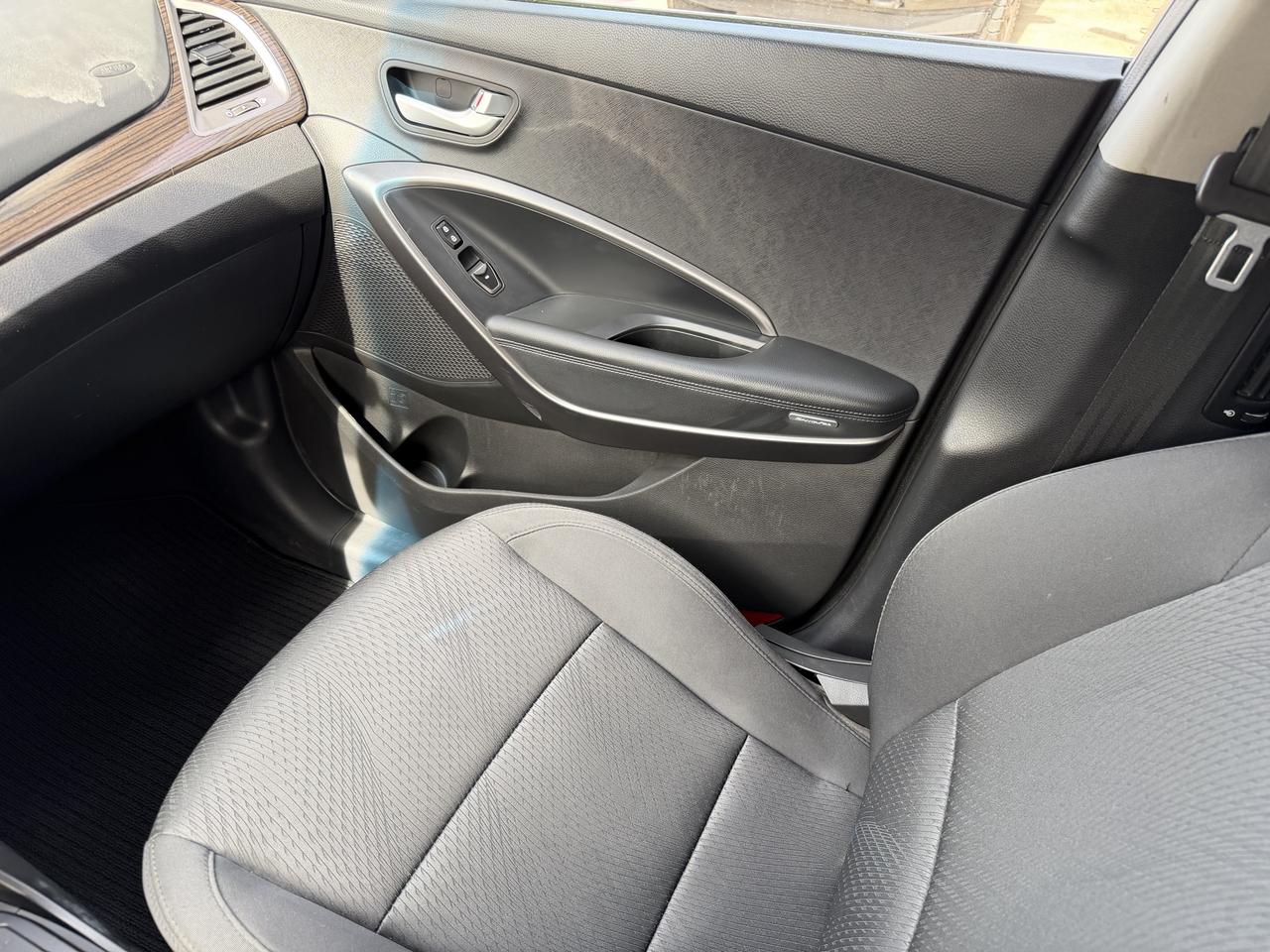 2014 Hyundai Santa Fe Sport Premium | Two Sets of Wheels Photo