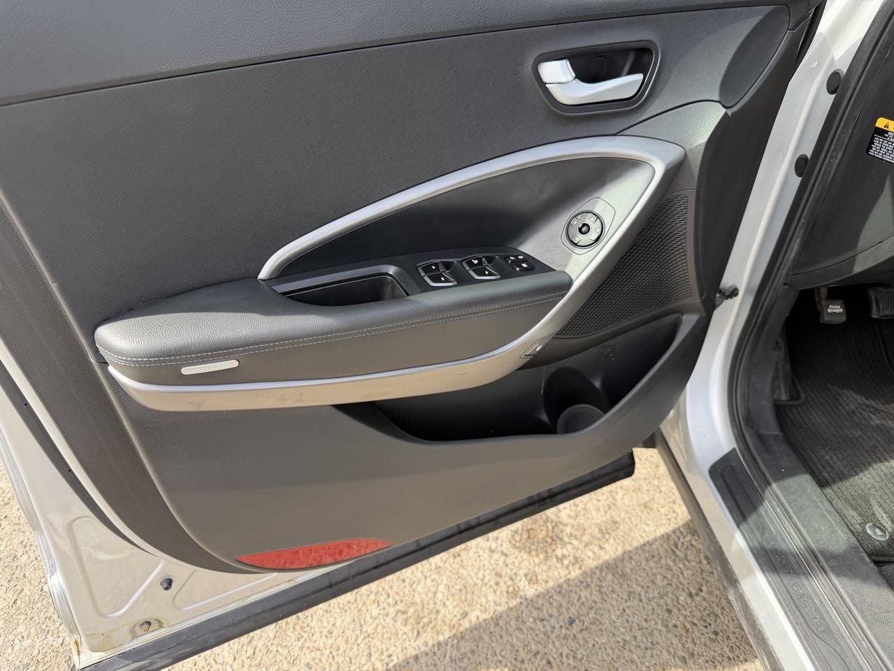 2014 Hyundai Santa Fe Sport Premium | Two Sets of Wheels Photo