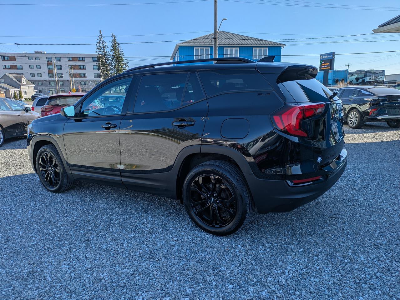 2019 GMC Terrain AWD 4DR SLE Photo2