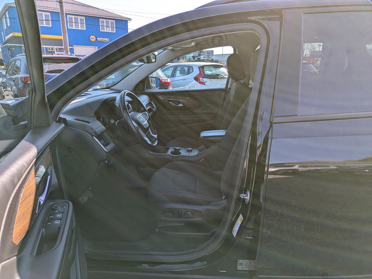 2019 GMC Terrain AWD 4DR SLE Photo