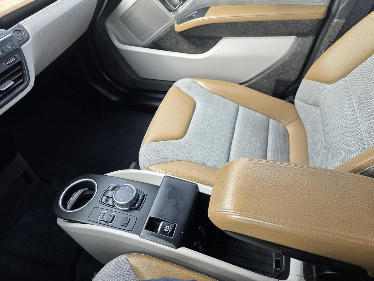 2015 BMW i3 Range Extender Photo