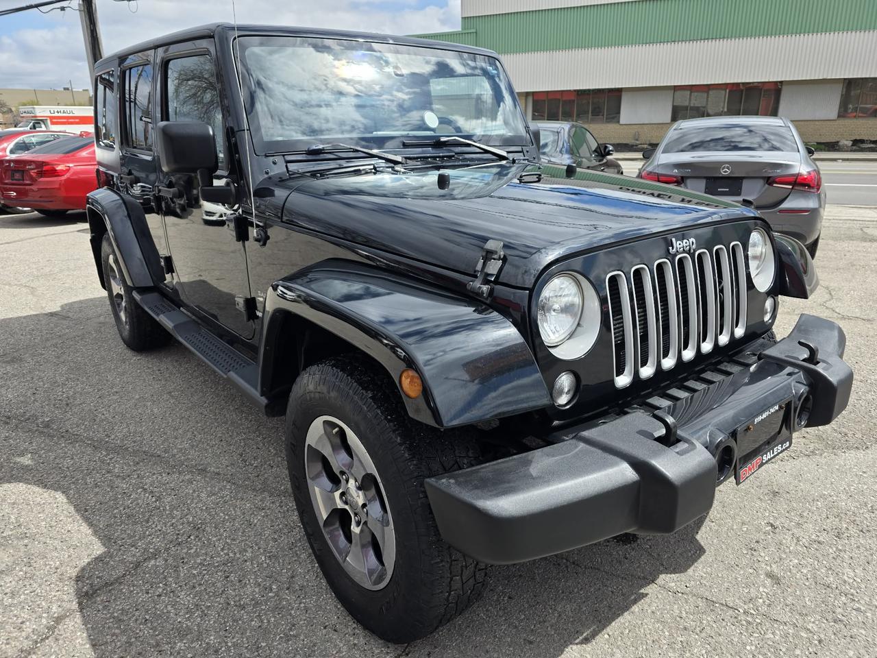 2016 Jeep Wrangler Unlimited Sahara Photo