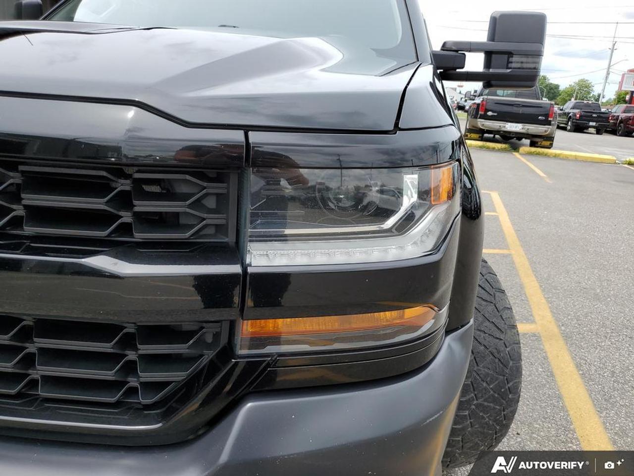 2018 Chevrolet Silverado 1500 4WD Double Cab 143.5" Photo
