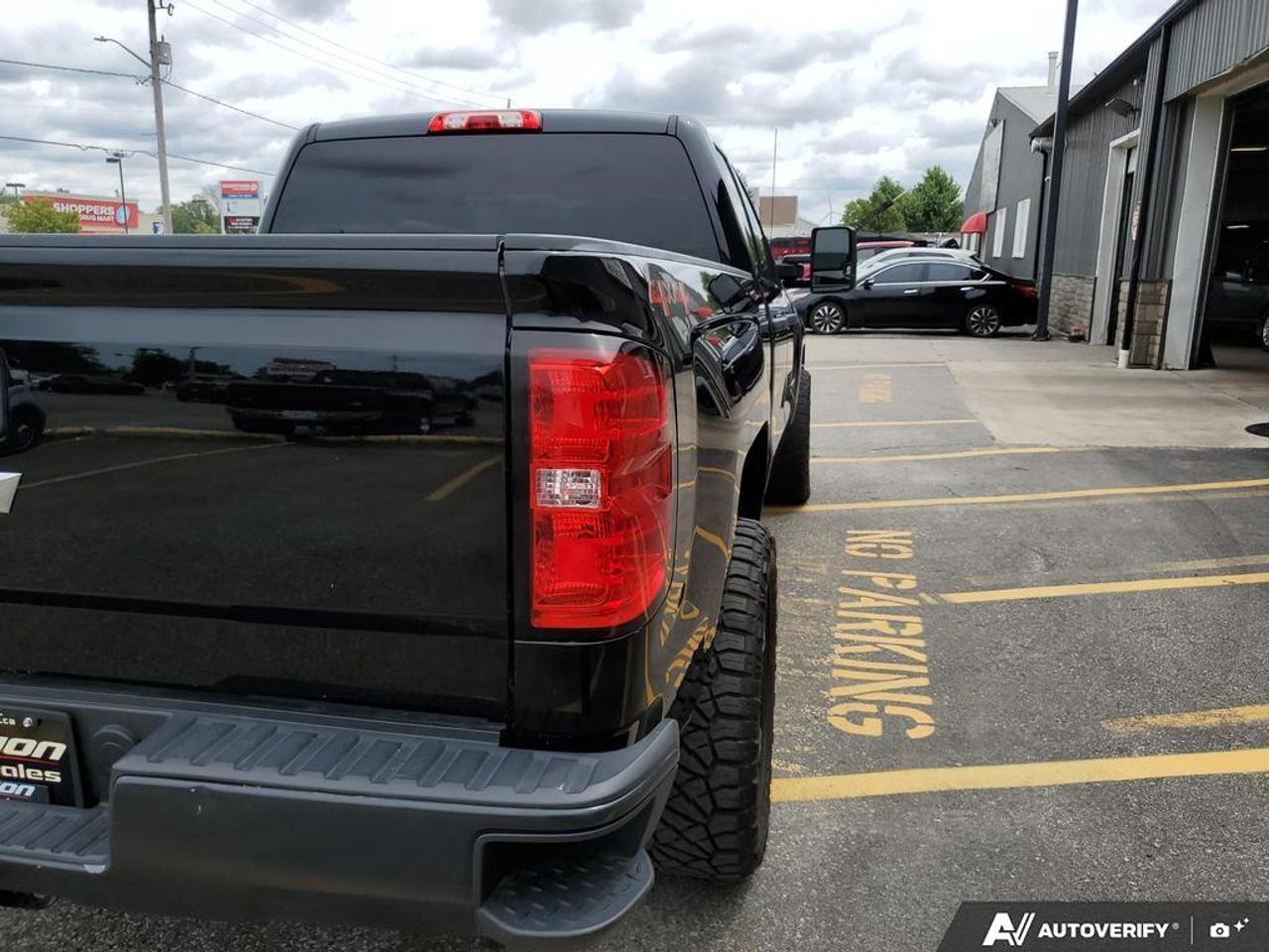 2018 Chevrolet Silverado 1500 4WD Double Cab 143.5" Photo