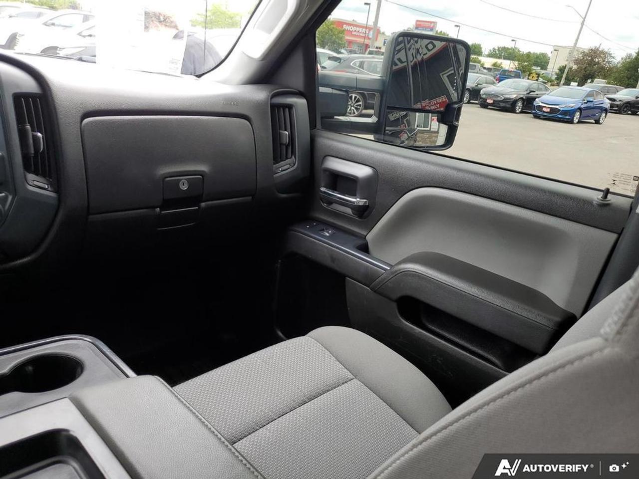 2018 Chevrolet Silverado 1500 4WD Double Cab 143.5" Photo