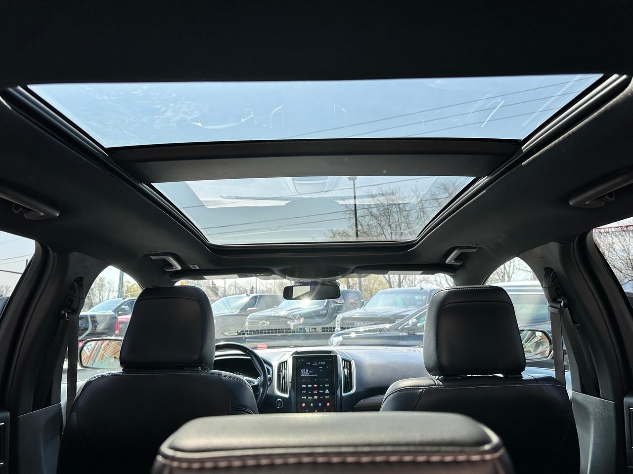 2021 Ford Edge ST AWD 2.7L V6 HTD/CLD-Leather Navigation PanoRoof Photo