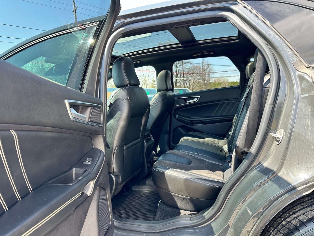 2021 Ford Edge ST AWD 2.7L V6 HTD/CLD-Leather Navigation PanoRoof Photo