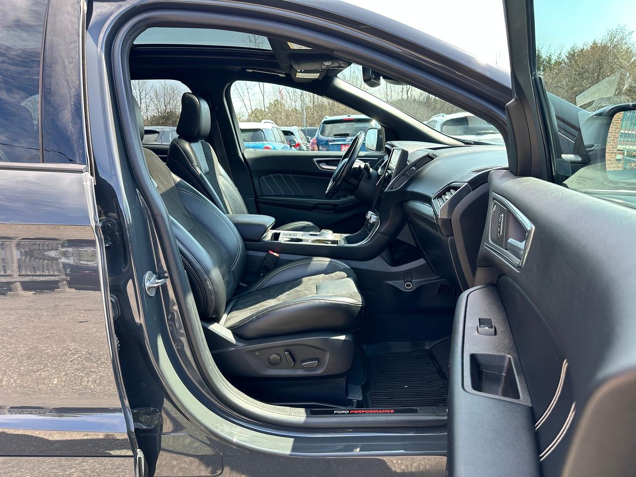 2021 Ford Edge ST AWD 2.7L V6 HTD/CLD-Leather Navigation PanoRoof Photo