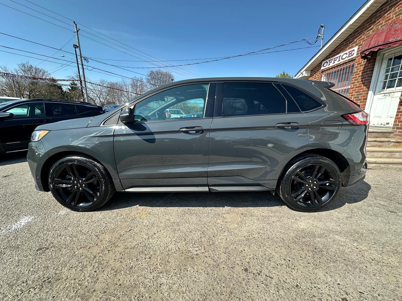 2021 Ford Edge ST AWD 2.7L V6 HTD/CLD-Leather Navigation PanoRoof Photo2