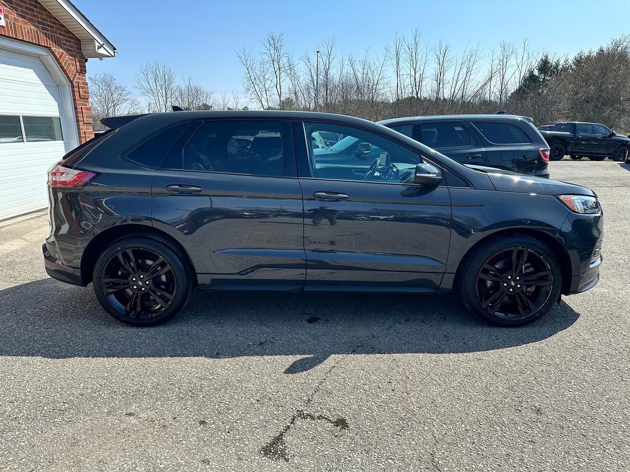 2021 Ford Edge ST AWD 2.7L V6 HTD/CLD-Leather Navigation PanoRoof Photo4