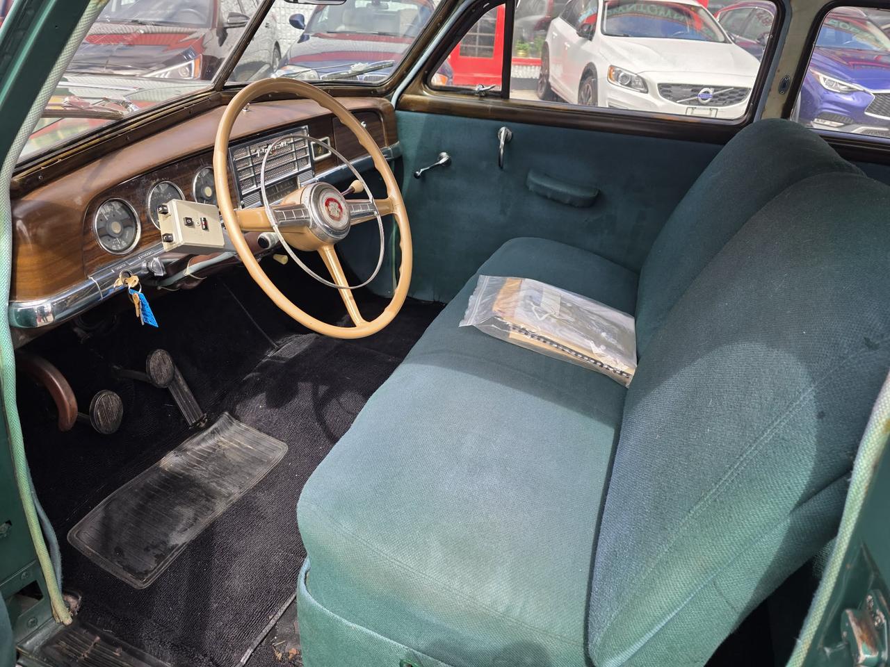 1950 Plymouth Deluxe 2 Door Photo