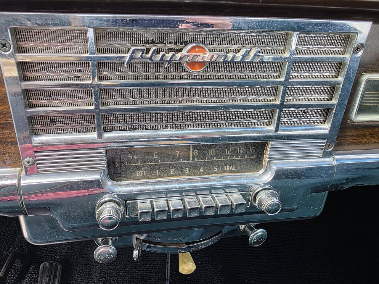 1950 Plymouth Deluxe 2 Door Photo