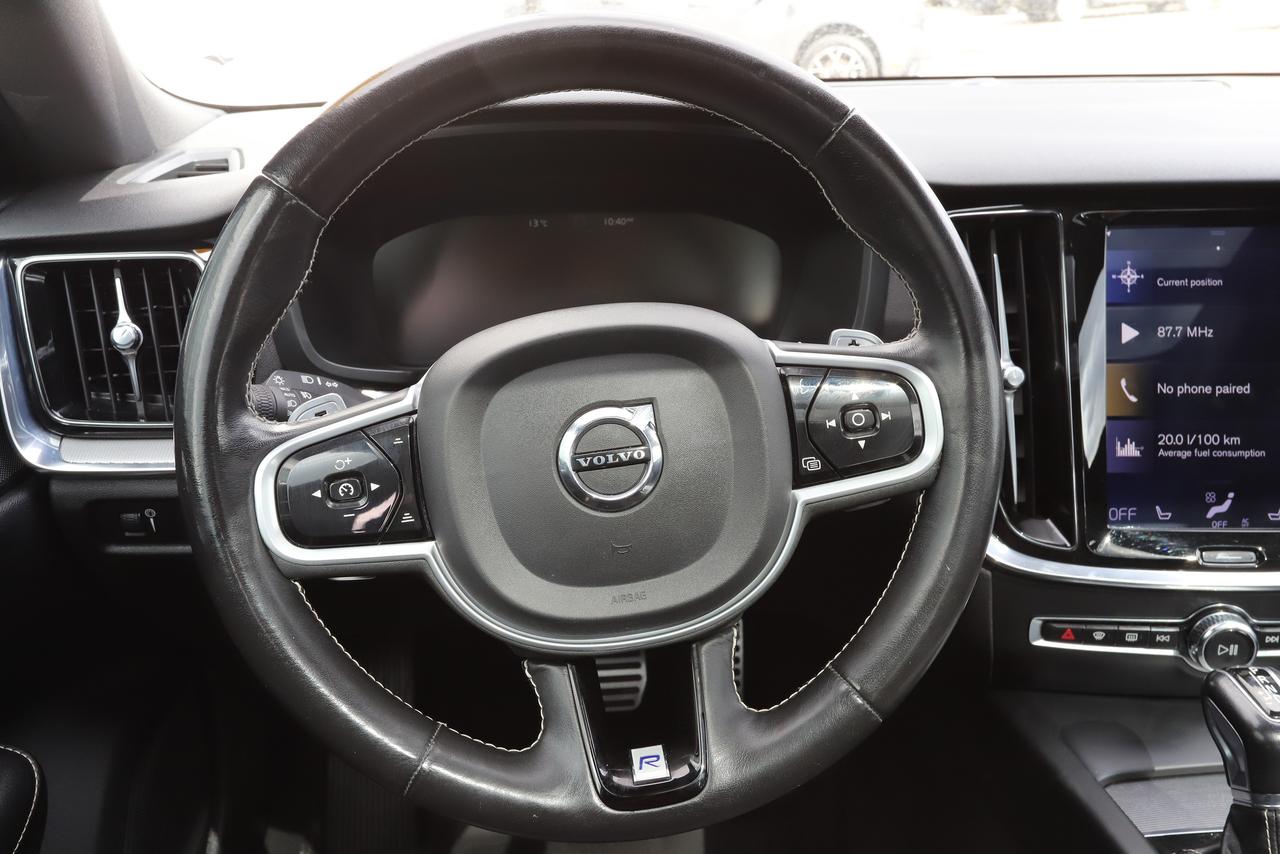 2020 Volvo S60 R-DESIGN T6 AWD Photo
