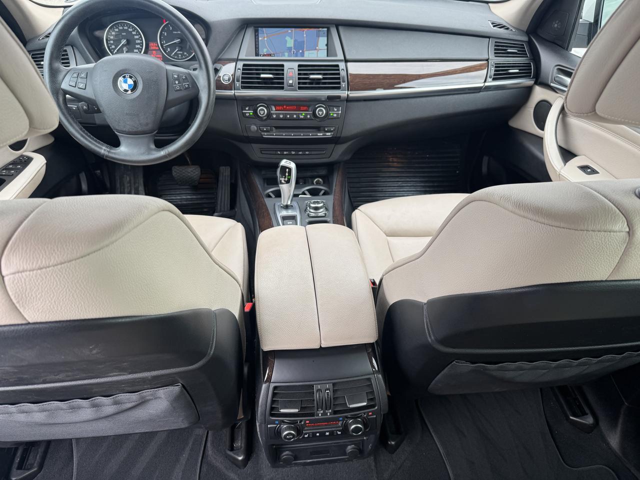 2013 BMW X5 35i Photo