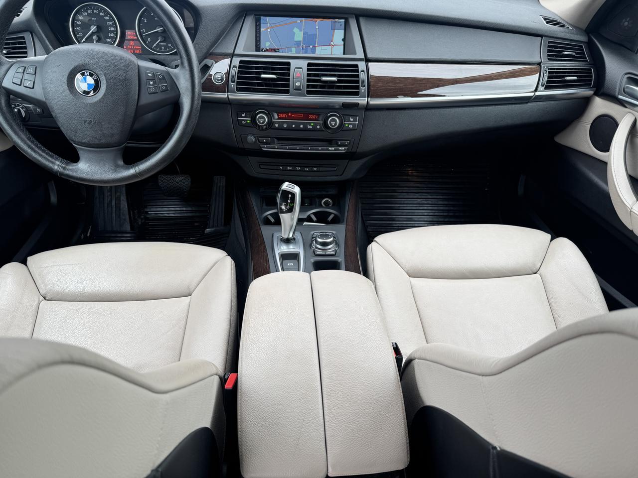 2013 BMW X5 35i Photo
