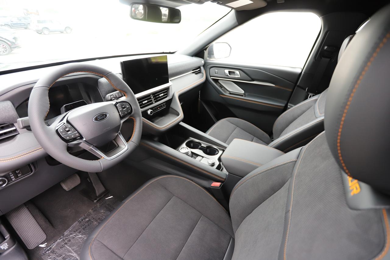2026 Ford Explorer Tremor 4WD Photo